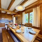 Eanta Sunny & Mountain 10 Pers By Alpvision Residences ヴェゾナ